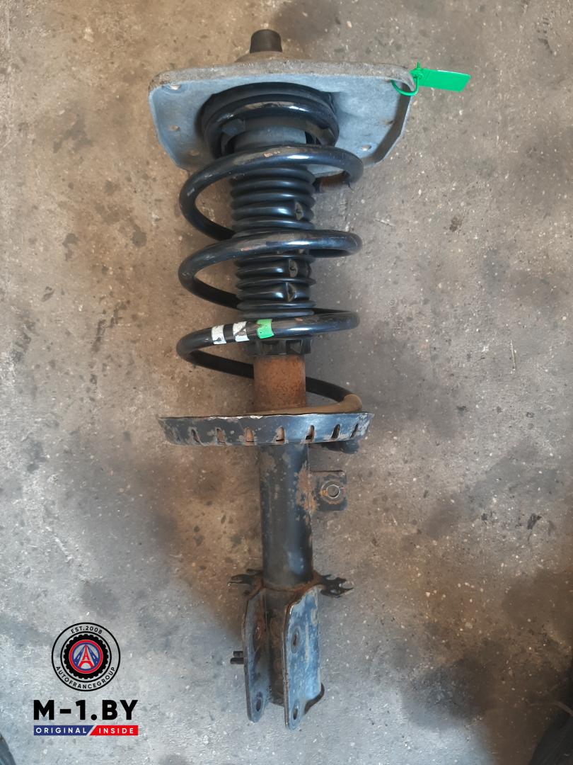 стойка передняя правая Peugeot Expert 2 поколение 2007, 1.6 л., дизель - фото №1