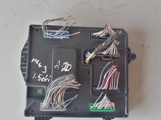 блок предохранителей Renault Megane 3 поколение (2008 - 2014), 1.5 л., дизель, 284B17715R