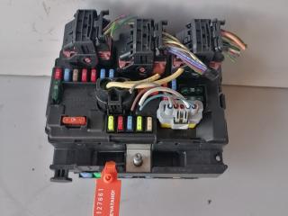 блок предохранителей Peugeot 208 1 поколение (2012 - 2016), 9667199780