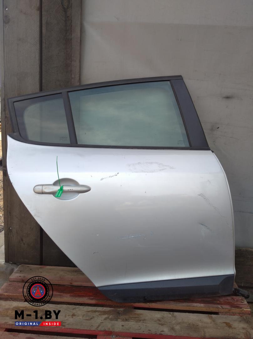 стеклоподъемник задний правый Renault Megane 3 поколение (2008 - 2014) - фото №1