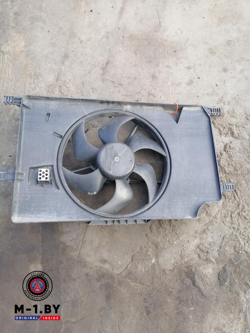 вентилятор радиатора Renault Laguna 2 поколение (2001 - 2005), 8200675335 - фото №1