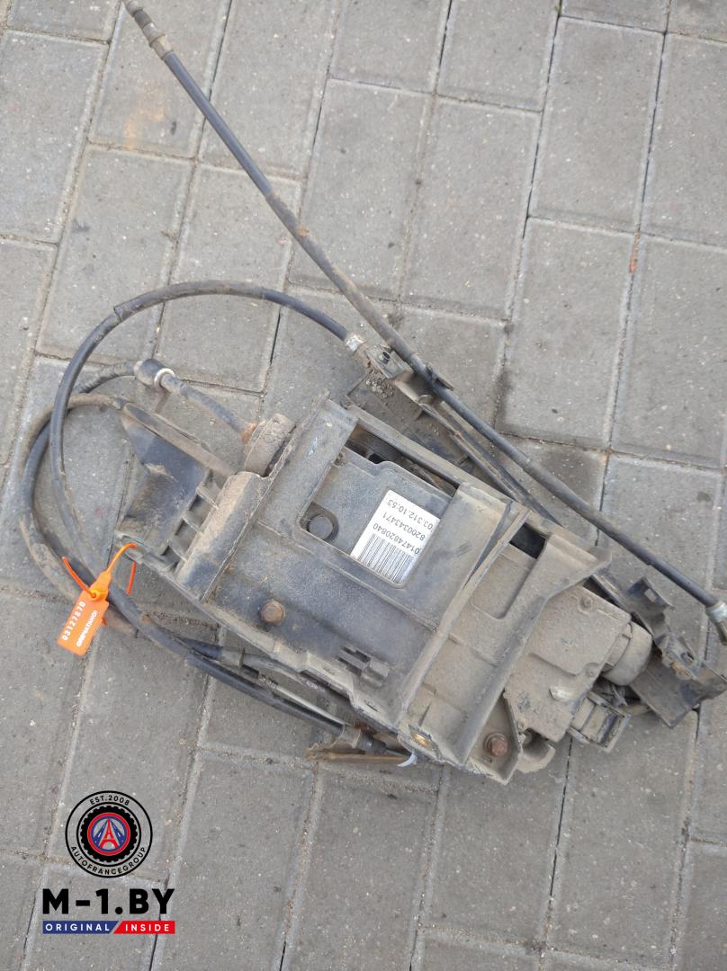 электроручник Renault Scenic 2 поколение (2003 - 2006), 8200343471 - фото №1