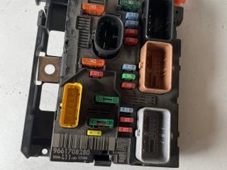 блок предохранителей Peugeot 207 1 поколение (2006 - 2009), BSML1100