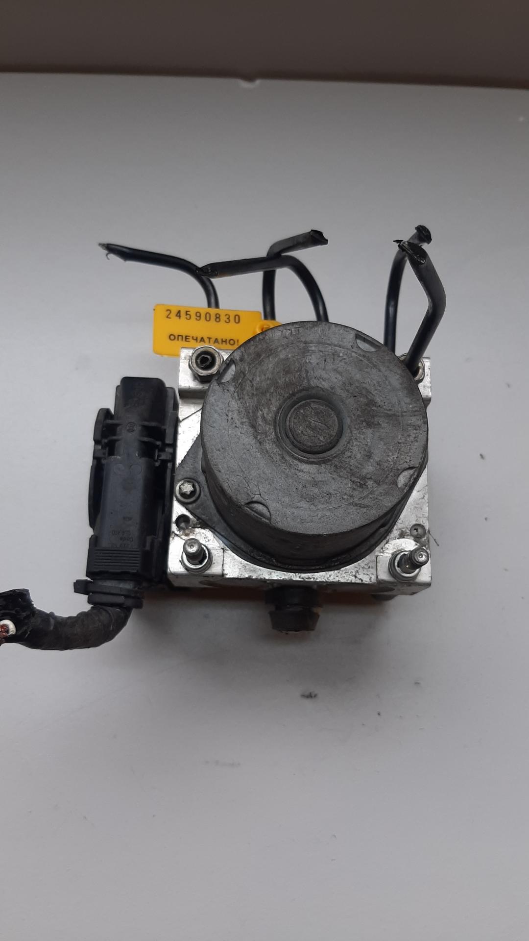 блок ABS Renault Logan 1 поколение 2006, 1.4 л., бензин, 0265800396 - фото №1