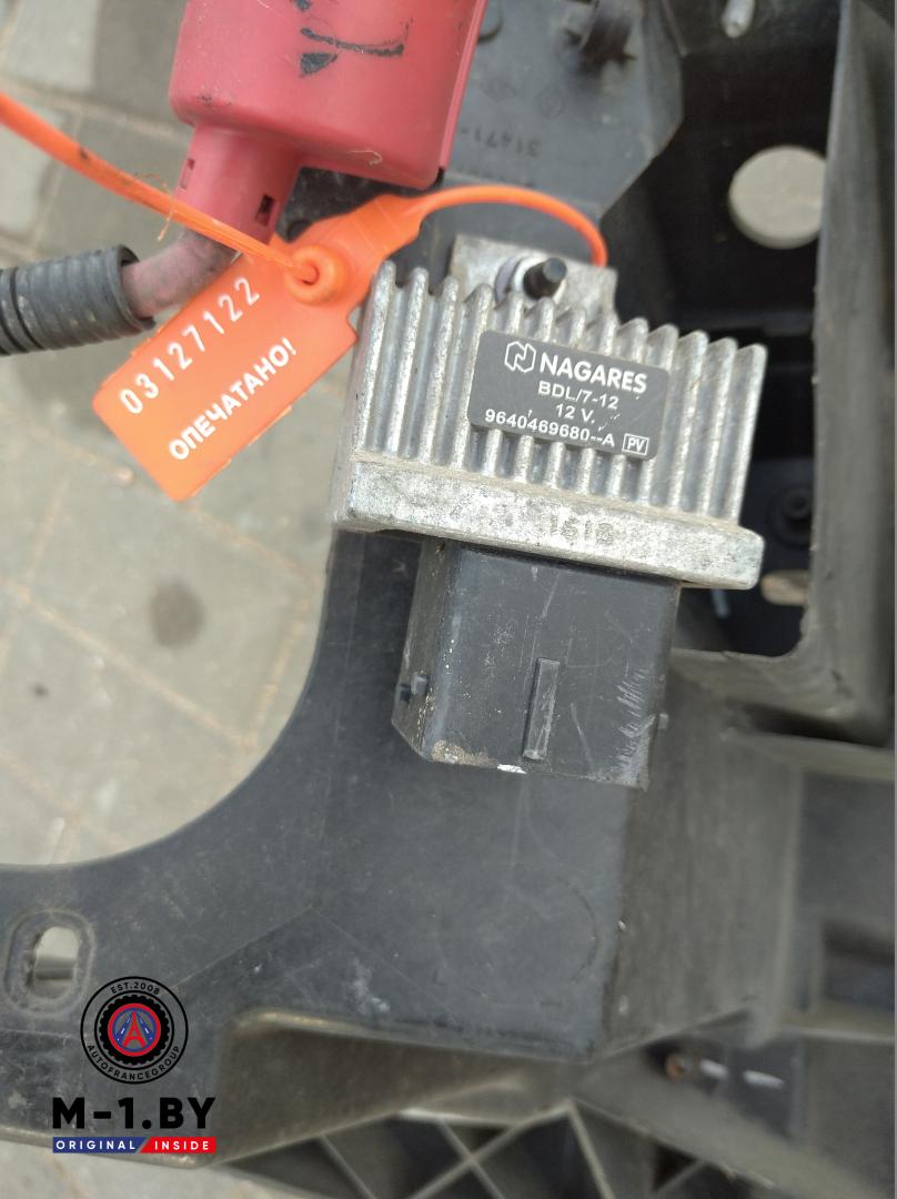 реле накала свечей Renault Laguna 2 поколение (2001 - 2005), 9640469680A - фото №1