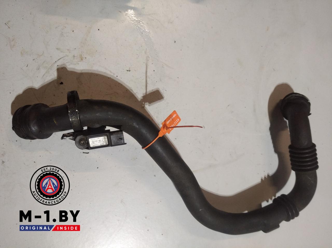 патрубок интеркулера Renault Clio 3 поколение (2005 - 2009), 1.5 л., дизель, 8200527669 - фото №1