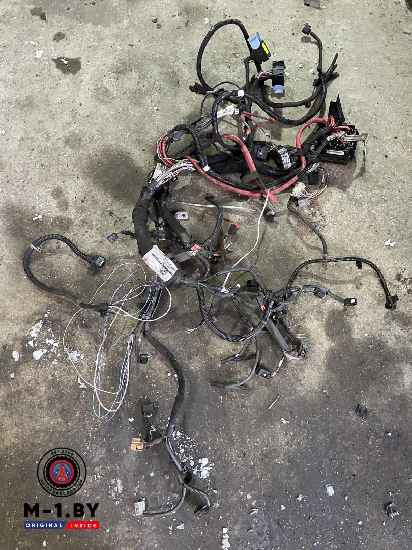 проводка двигателя Renault Megane 3 поколение (2008 - 2014), 1.5 л., дизель - фото №1