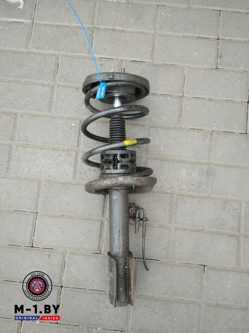 стойка передняя левая Renault Espace 3 поколение (1996 - 2002), 2.2 л., дизель - фото №1