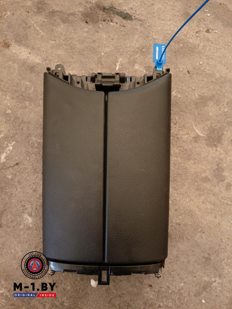 подлокотник Mercedes-Benz C-Класс W205/S205/C205 (2014 - 2018), 1.6 л., дизель, 1253592-D - фото №1