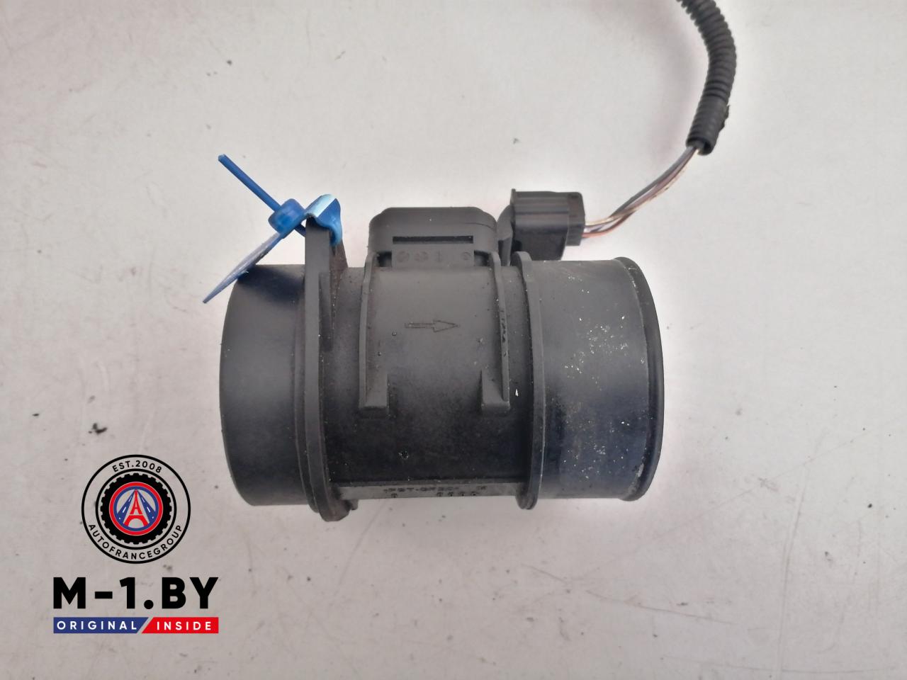 расходомер воздуха Renault Duster 1 поколение (2010 - 2015), 5WK97021 - фото №1