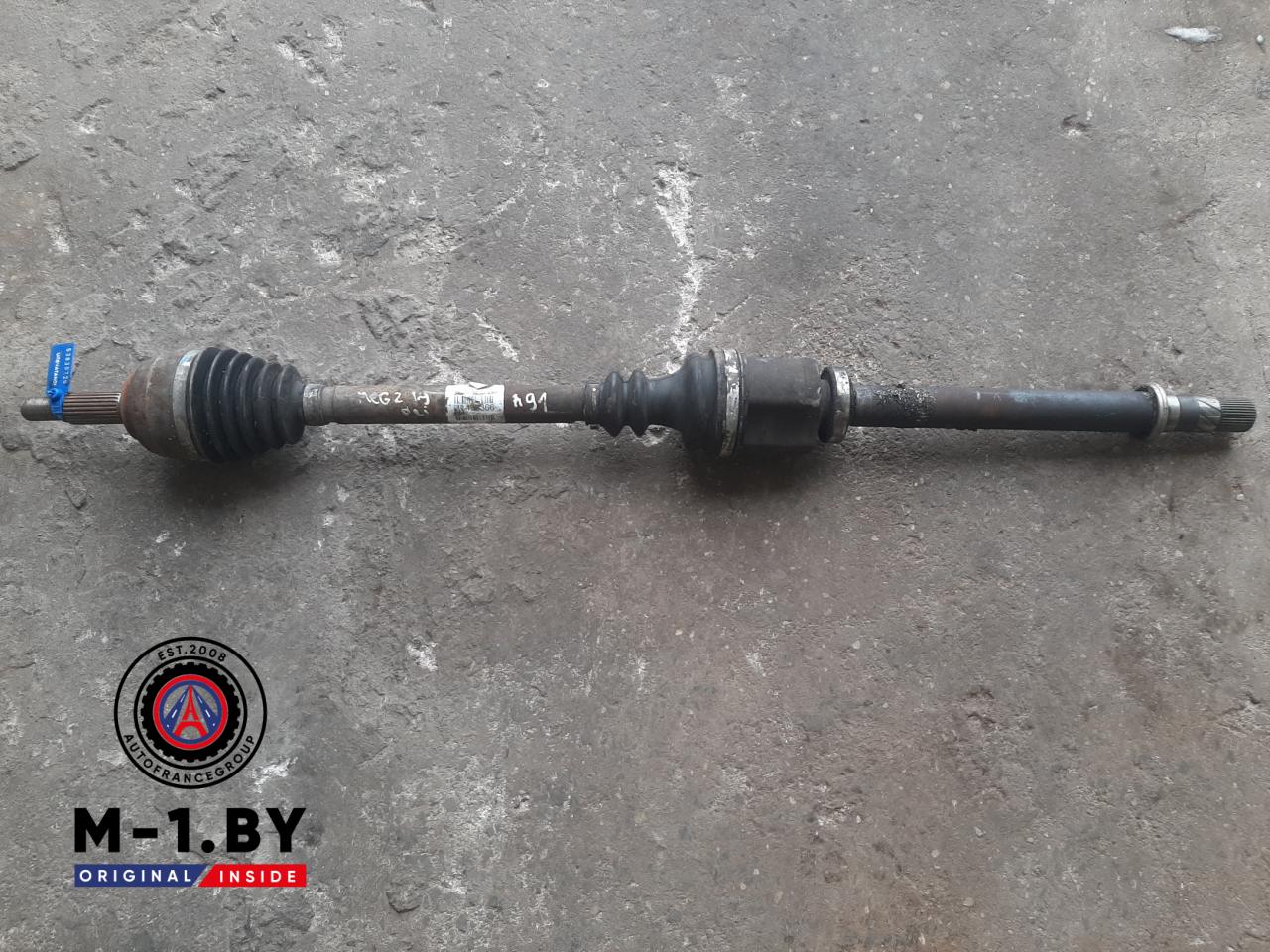 полуось передняя правая (приводной вал, ШРУС) Renault Megane 2 поколение (2002 - 2006), 1.9 л., дизель, 8200436366 - фото №1