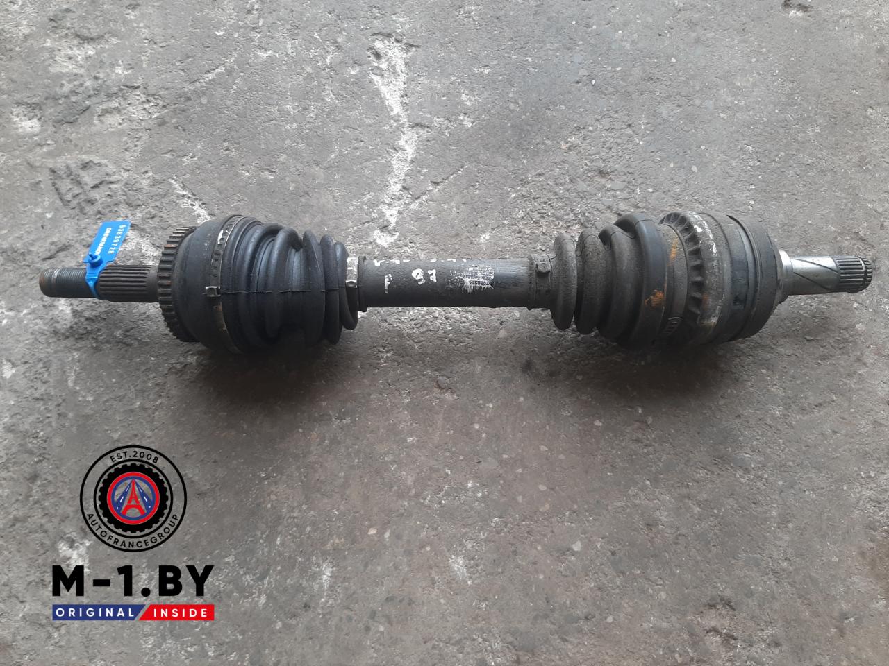 полуось передняя левая (приводной вал, ШРУС) Volvo V70 1 поколение (1997 - 2000), 2.4 л., бензин - фото №1