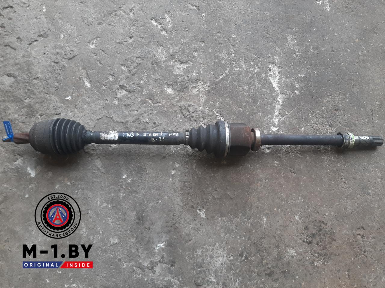 полуось передняя правая (приводной вал, ШРУС) Renault Laguna 3 поколение (2007 - 2012), 2.0 л., дизель, 8200618168 - фото №1