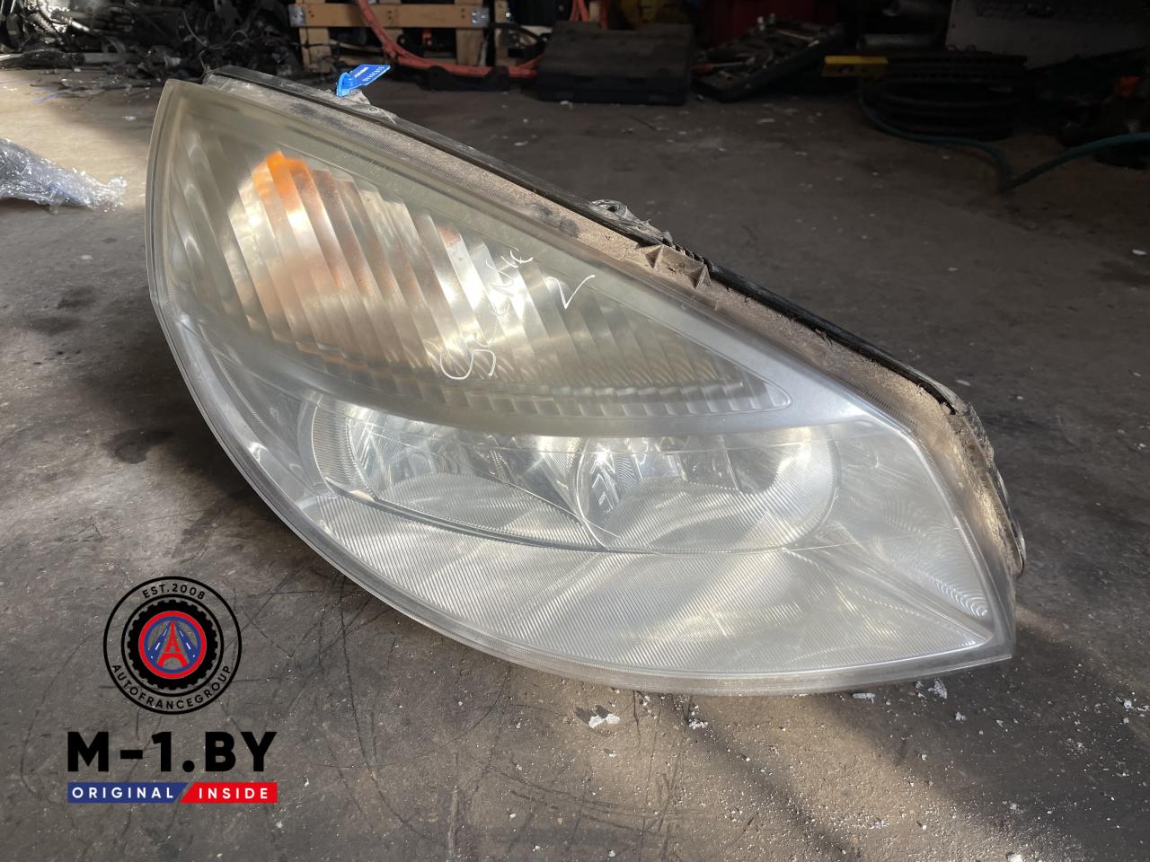 фара правая Renault Scenic 2 поколение (2003 - 2006) - фото №1