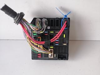 блок предохранителей Renault Scenic 3 поколение (2009 - 2012), 284B62342R