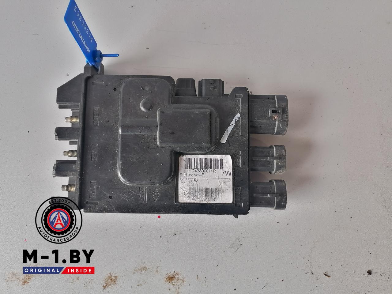 Блок управления BCM (Body Control Module) Renault Megane 3 поколение (2008 - 2014), 243800011R - фото №1