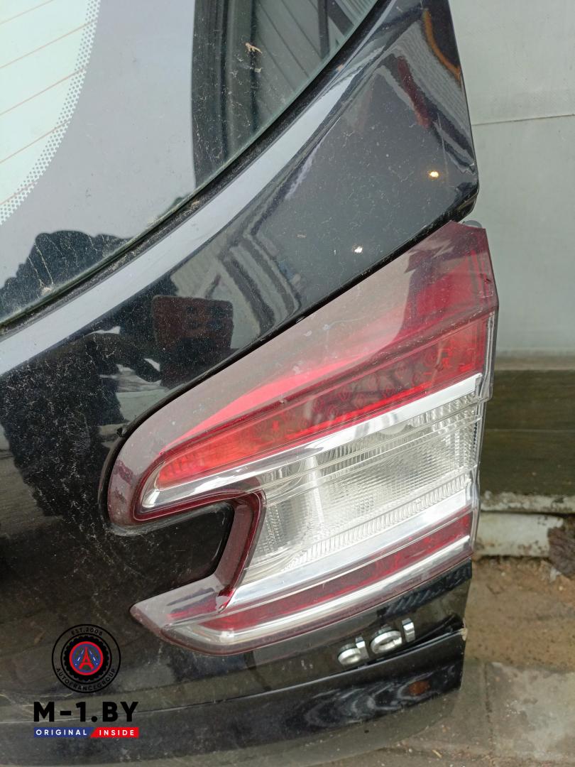 фонарь крышки багажника правый Renault Megane 3 поколение (2008 - 2014), универсал - фото №1