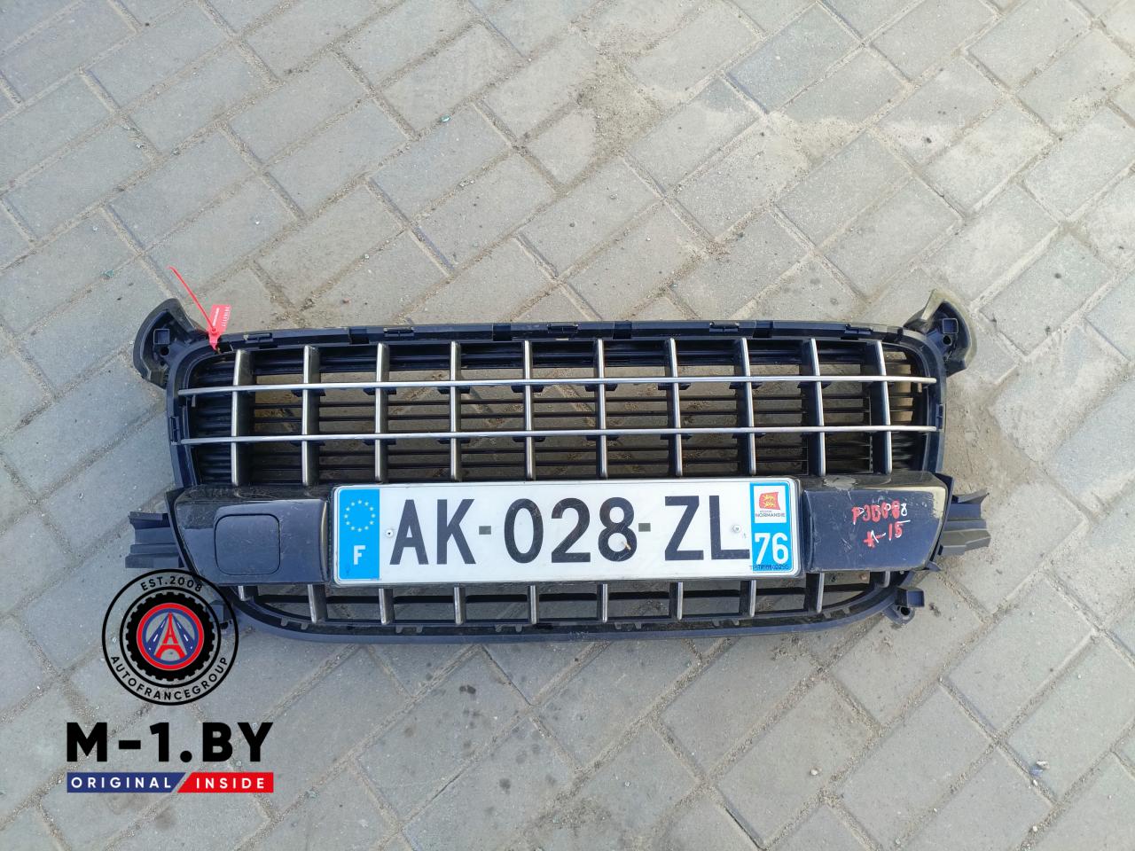решетка радиатора Peugeot 3008 1 поколение (2010 - 2013) - фото №1