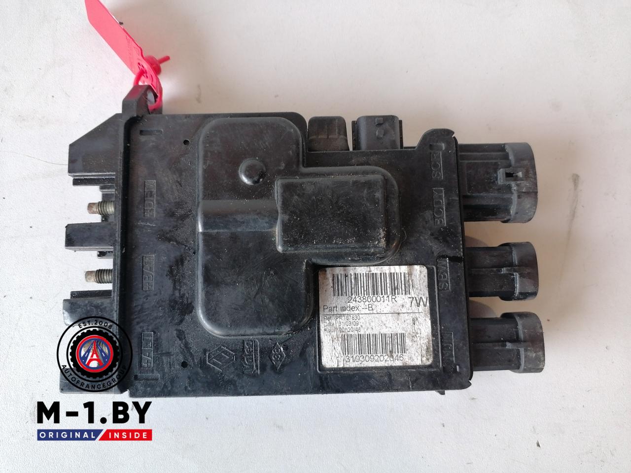 Блок управления BCM (Body Control Module) Renault Scenic 3 поколение (2009 - 2012), 243800011R - фото №1