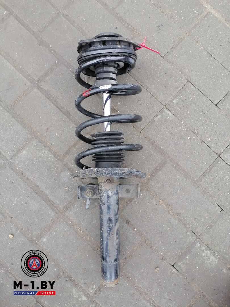 стойка передняя правая Renault Megane 2 поколение (2002 - 2006), 1.9 л., дизель - фото №1