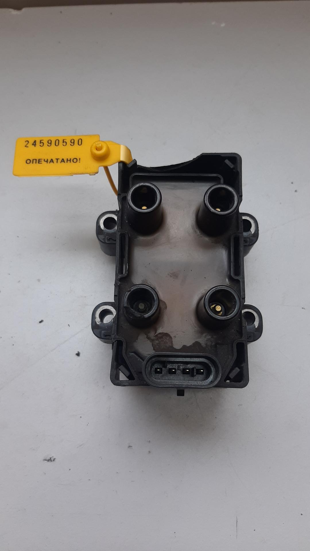 катушка зажигания Renault Scenic 1 поколение 1997, 1.6 л., бензин, 7700274008 - фото №1