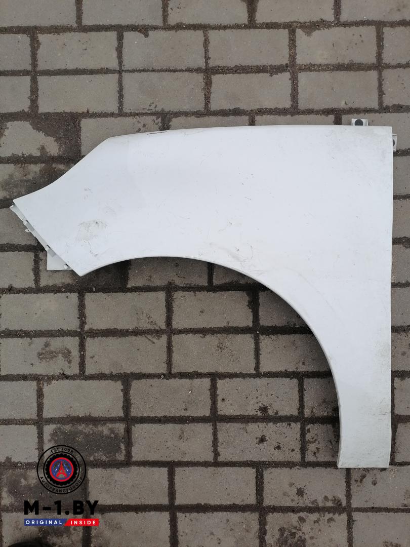 крыло переднее левое Renault Scenic 3 поколение (2009 - 2012) - фото №1