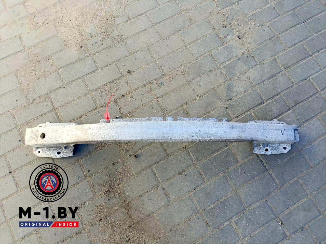 усилитель бампера переднего Renault Laguna 3 поколение (2007 - 2012) - фото №1