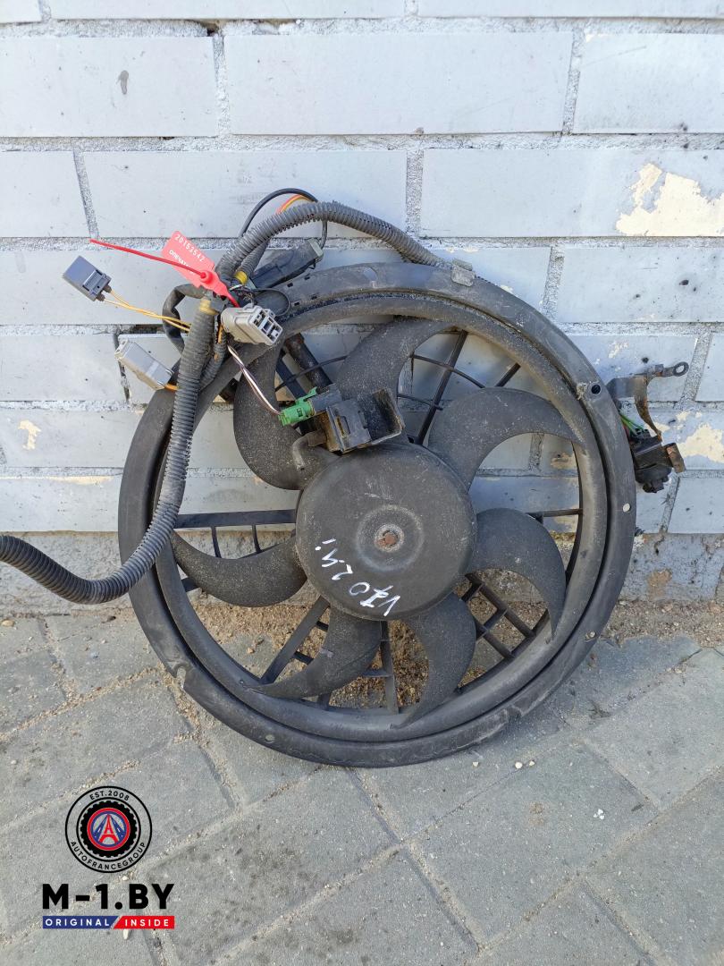 вентилятор радиатора Volvo V70 1 поколение (1997 - 2000), 2.4 л., бензин - фото №1