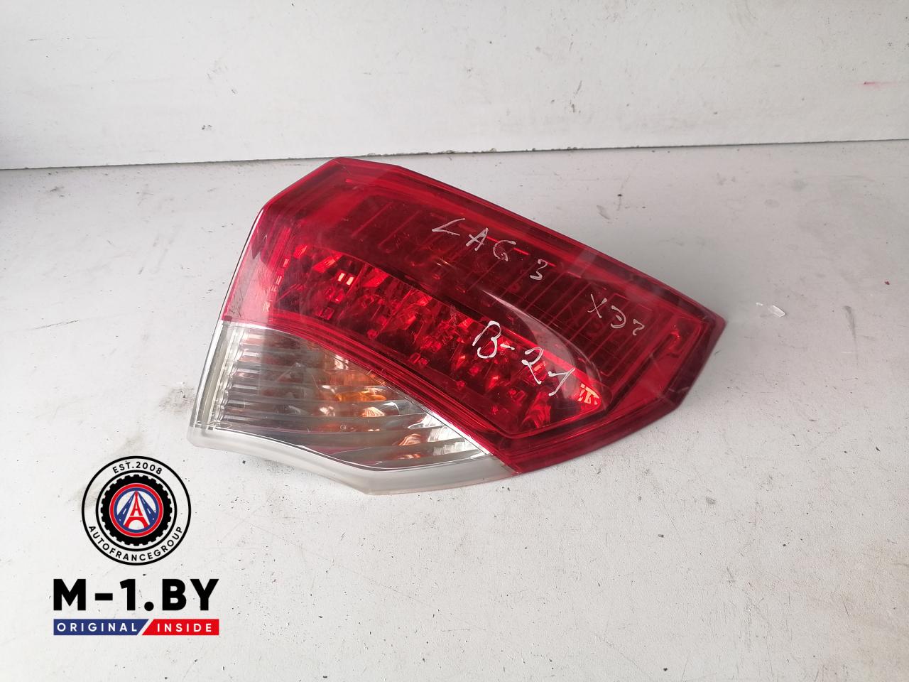 фонарь задний правый Renault Laguna 3 поколение (2007 - 2012), 265500001R - фото №1