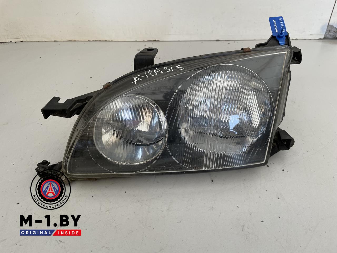 фара левая Toyota Avensis 1 поколение (T220) (1997 - 2000) - фото №1