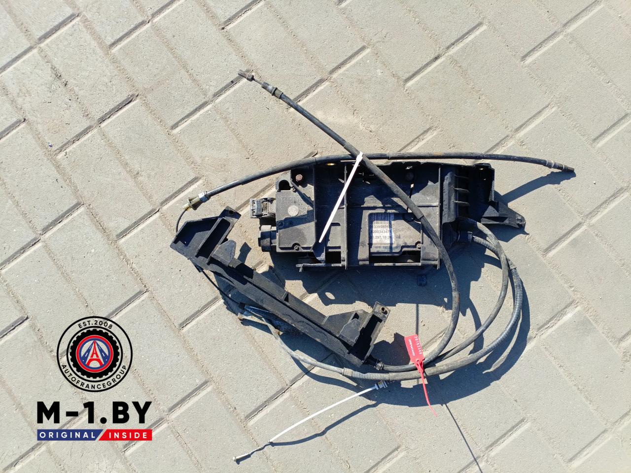 электроручник Renault Scenic 2 поколение (2003 - 2006), 8200343471 - фото №1