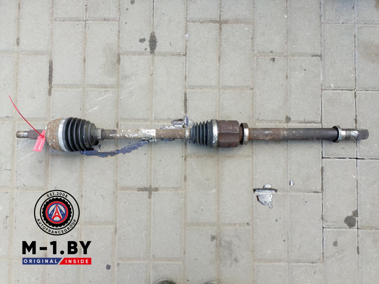 полуось передняя правая (приводной вал, ШРУС) Renault Megane 3 поколение (2008 - 2014), 1.9 л., дизель, хетчбэк 5 дв., 391001339R - фото №1