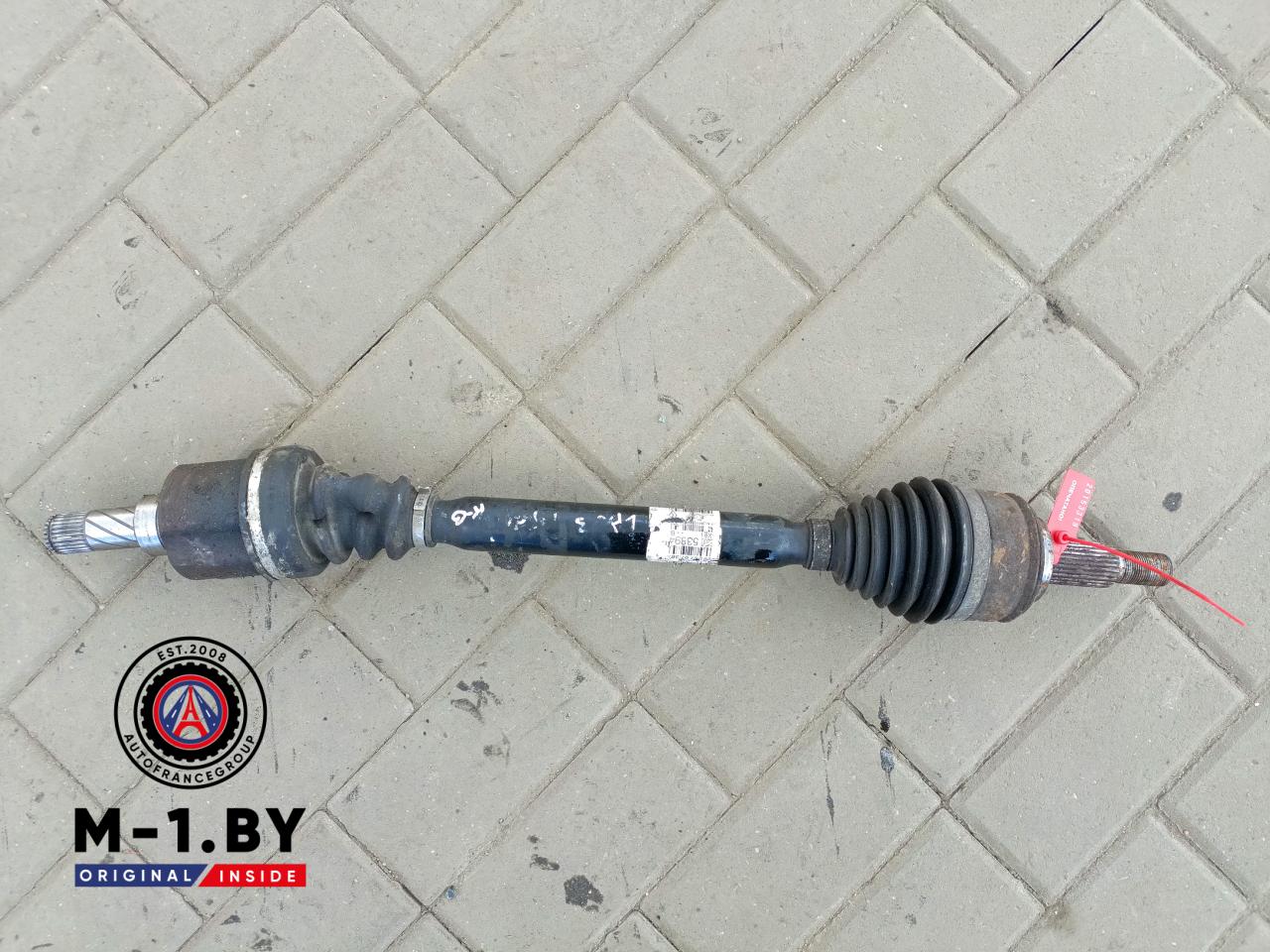 полуось передняя левая (приводной вал, ШРУС) Renault Laguna 3 поколение (2007 - 2012), 1.5 л., дизель, 820053894 - фото №1