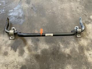 стабилизатор подвески передний Mercedes-Benz C-Класс W205/S205/C205 (2014 - 2018), 1.6 л., дизель, A2053230965