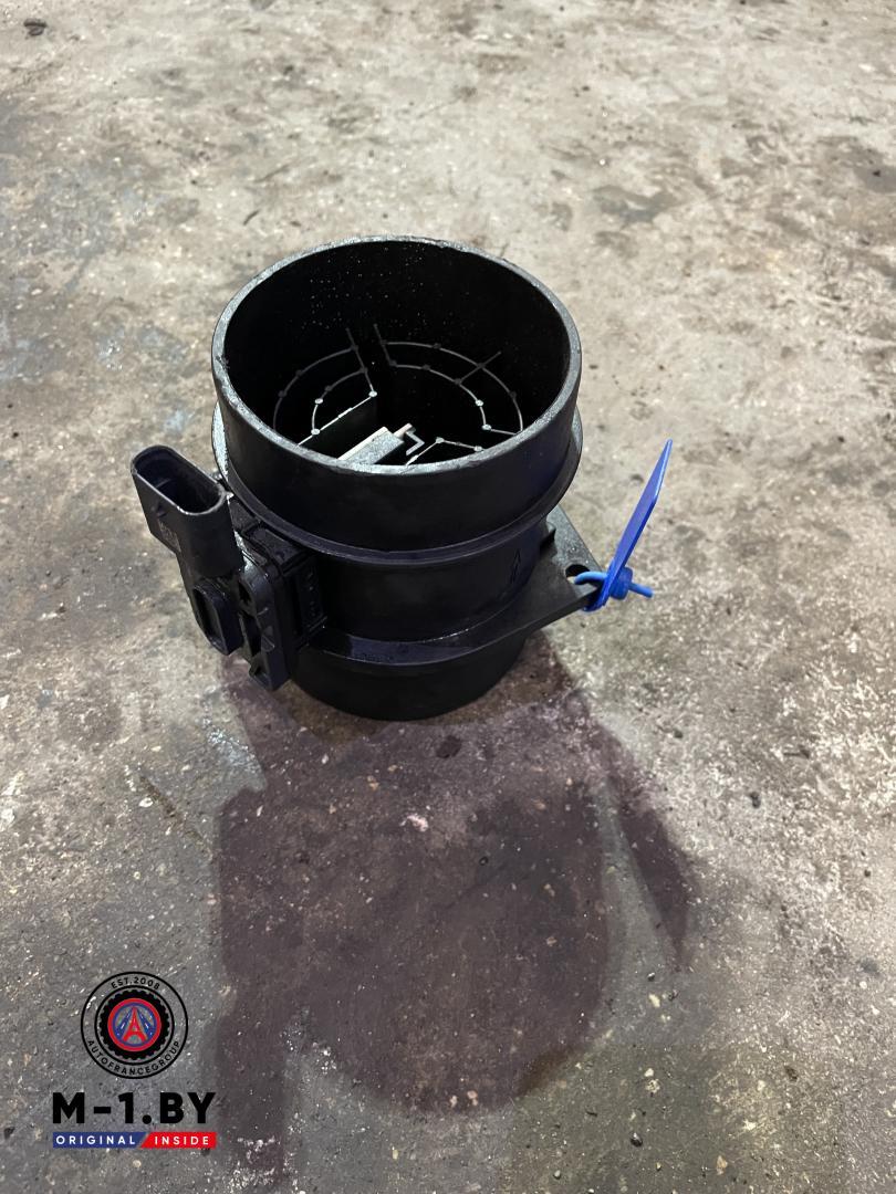 расходомер воздуха Mercedes-Benz C-Класс W205/S205/C205 (2014 - 2018), 1.6 л., дизель, 5WK98101 - фото №1