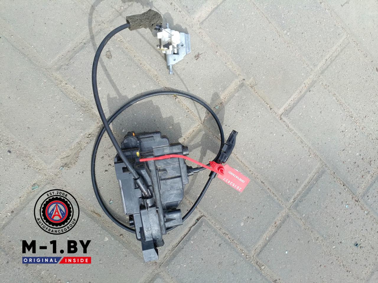 замок двери передней правой Renault Clio 3 поколение (2005 - 2009), купе - фото №1