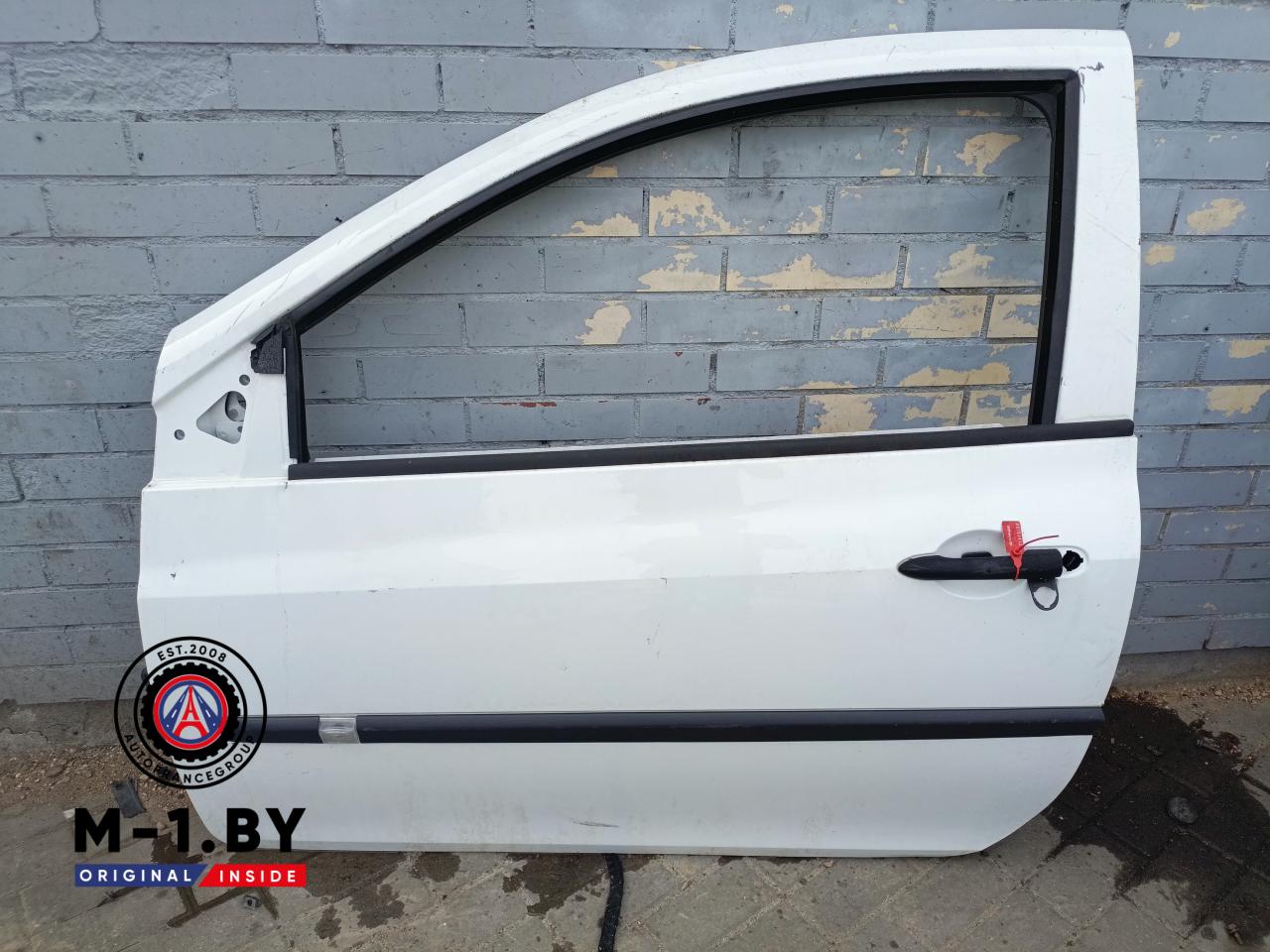 дверь передняя левая Renault Clio 3 поколение (2005 - 2009), купе - фото №1