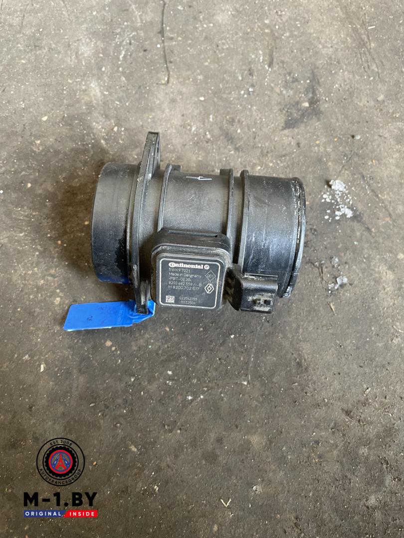 расходомер воздуха Renault Scenic 3 поколение (2009 - 2012), 5WK97021 - фото №1