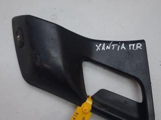 кнопка стеклоподъемника двери передней правой Citroen Xantia 1 поколение 1998, 1.9 л., дизель, 9613057377