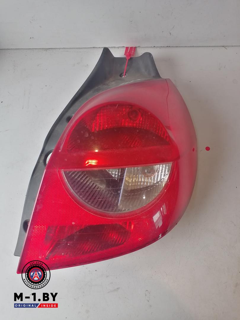 фонарь задний правый Renault Clio 3 поколение (2005 - 2009) - фото №1