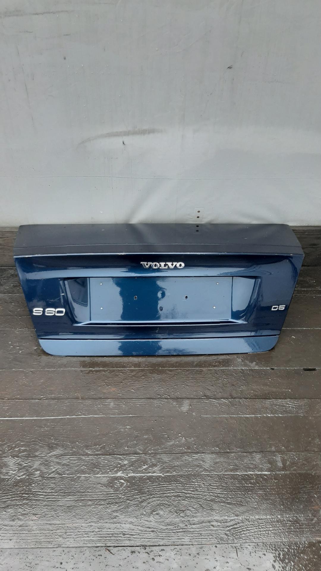 крышка багажника (дверь 3-5) Volvo S60 1 поколение 2001 - фото №1