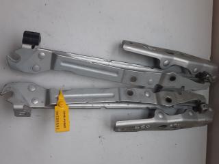 петля крышки багажника Volvo S80 1 поколение 1999