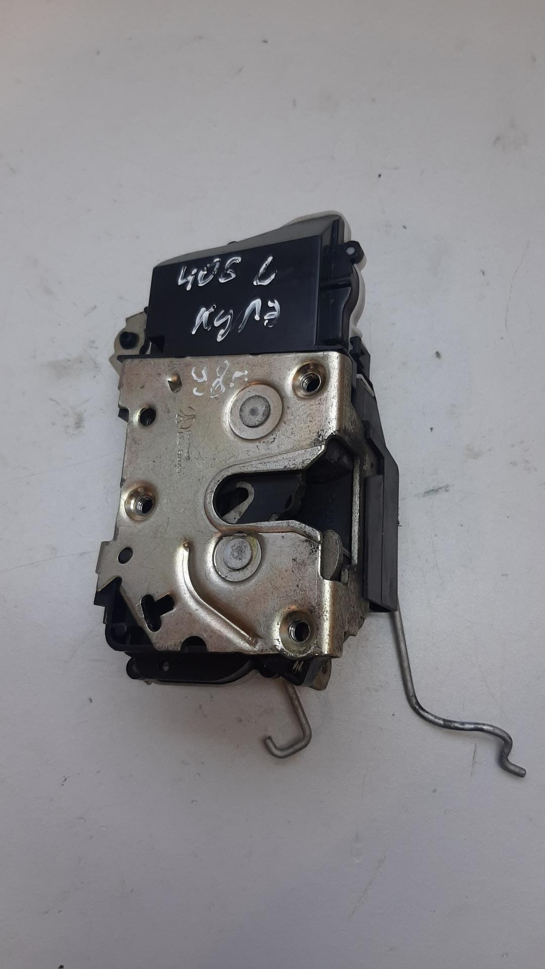 замок двери Peugeot 406 1 поколение 1998, купе - фото №1