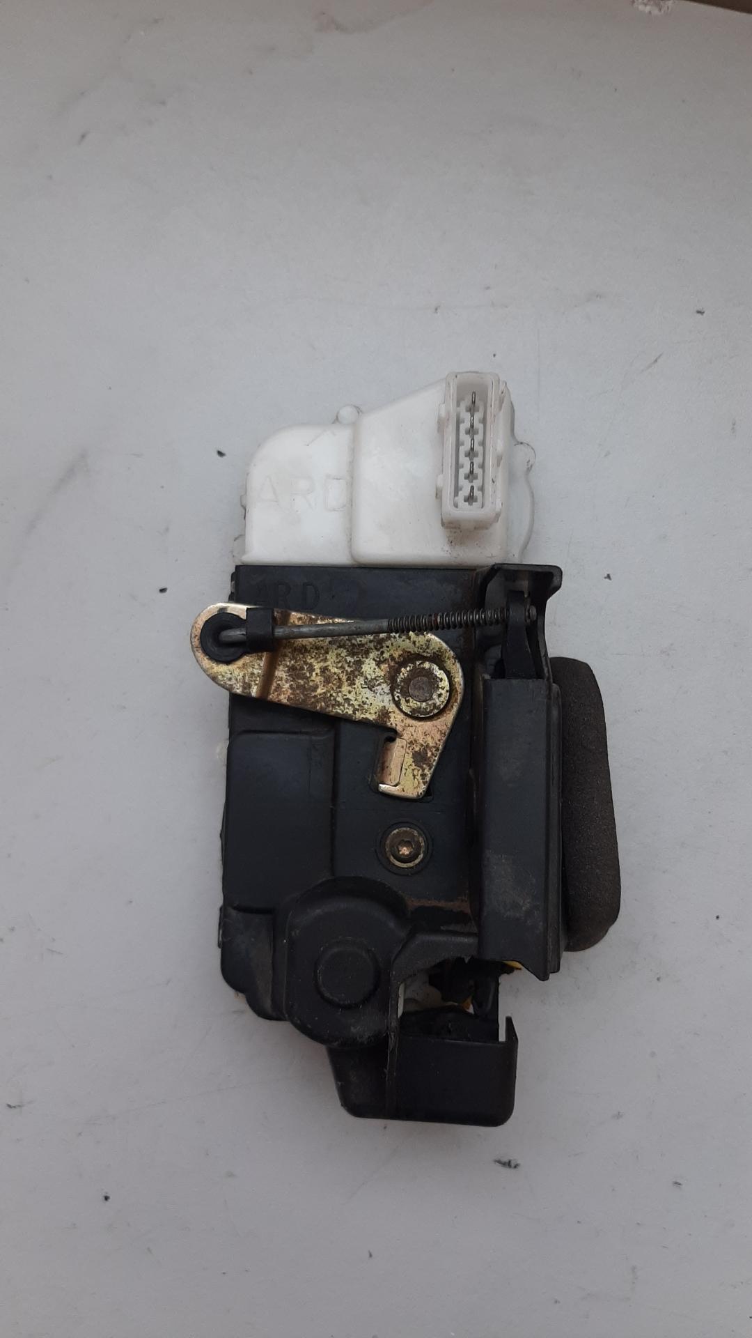 замок двери задней правой Peugeot 607 1 поколение 2002 - фото №1