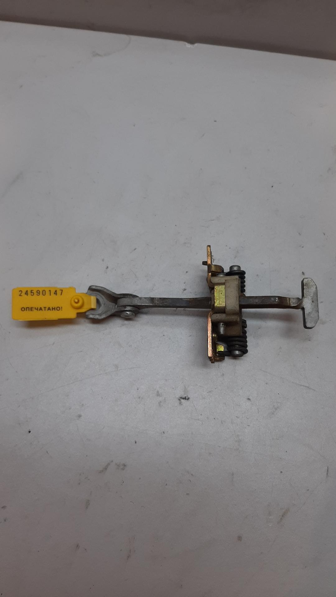 ограничитель открывания двери Renault Laguna 2 поколение 2003 - фото №1