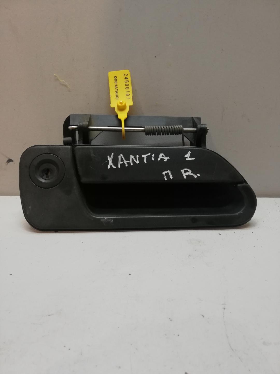ручка наружная Citroen Xantia 1 поколение 1993 - фото №1