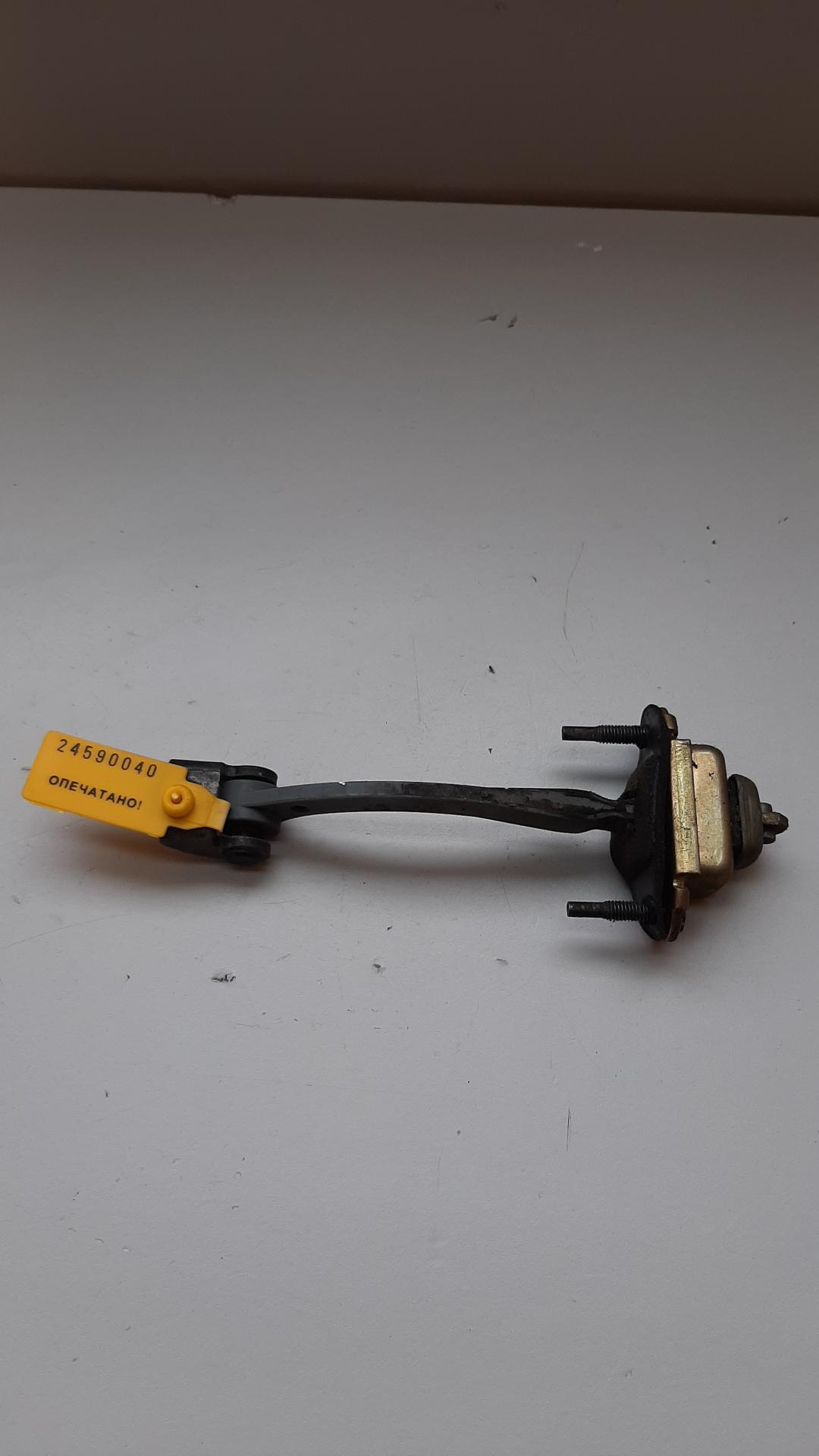 ограничитель открывания двери Ford Ka 1 поколение 2003 - фото №1