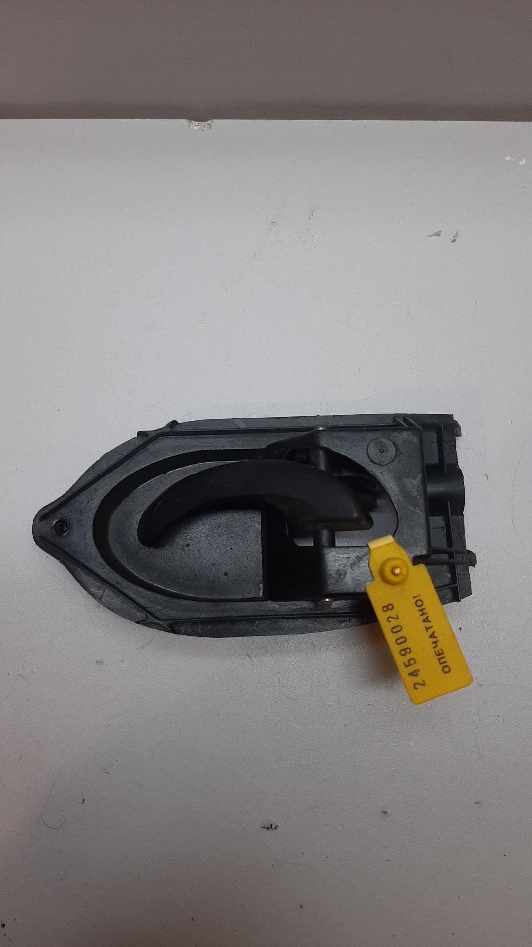 ручка внутренняя передняя левая Ford Ka 1 поколение 2003, 97KGB22601AG - фото №1