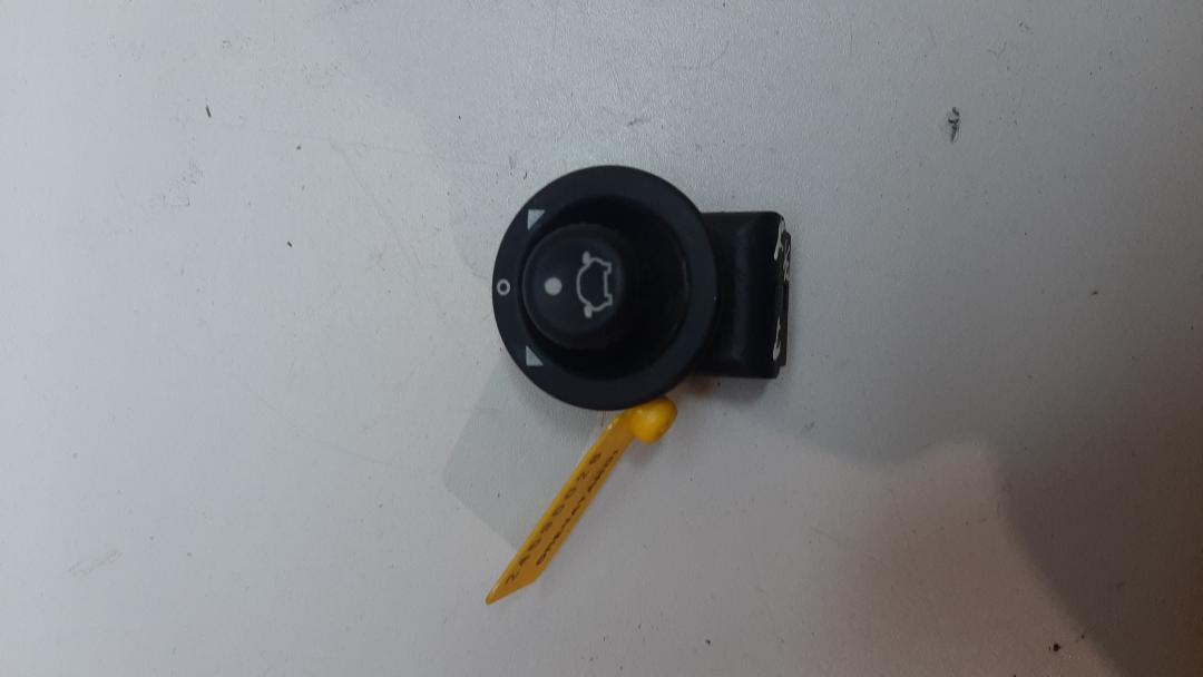 джойстик регулировки зеркал Ford Ka 1 поколение 2003, 93BG17B676BB - фото №1