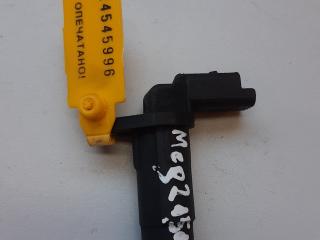 датчик коленвала Renault Megane 2 поколение [рестайлинг] 2008, 1.5 л., дизель, 8200373588